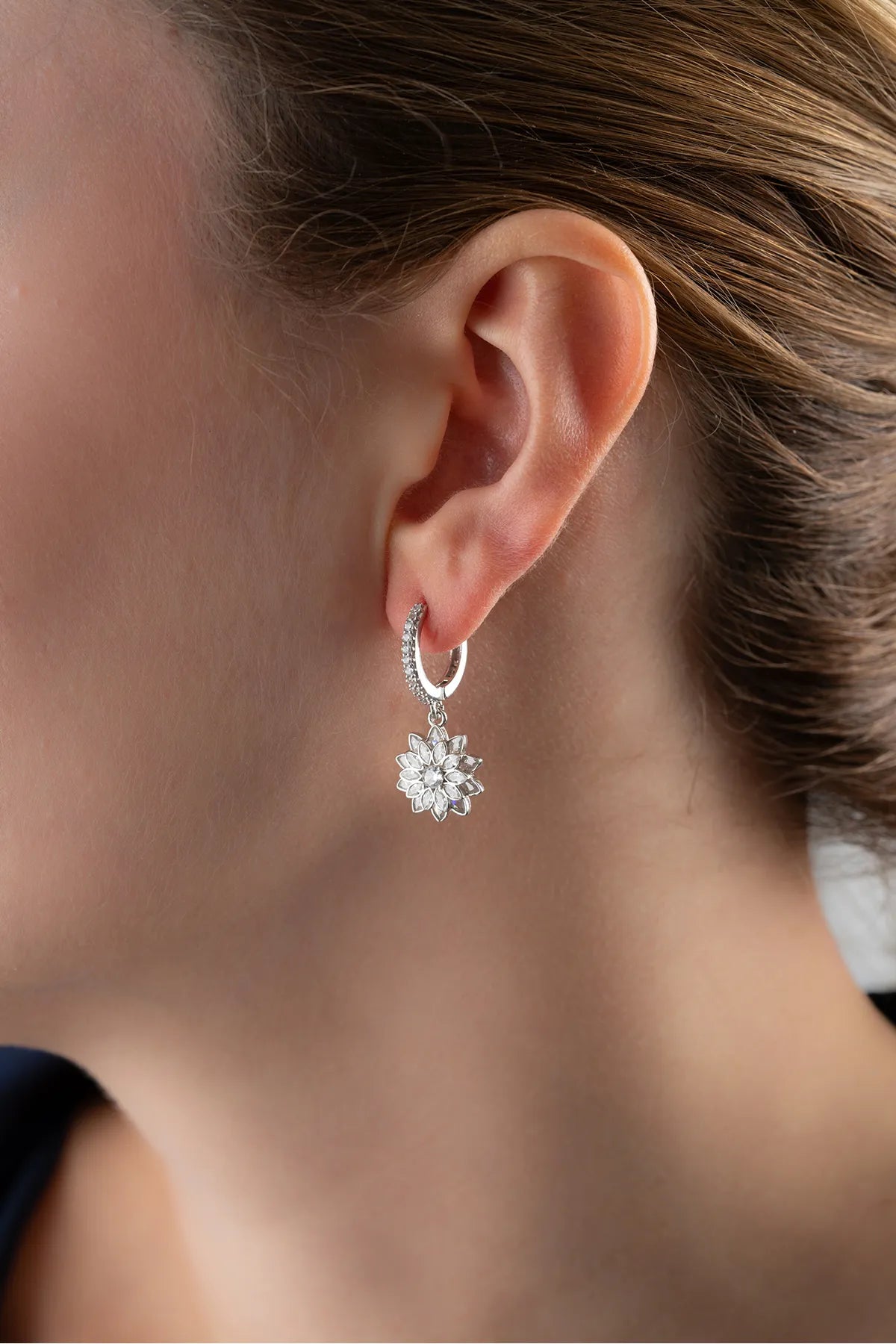 Lotus Elegance earrings - 925 Silver & Zirconia