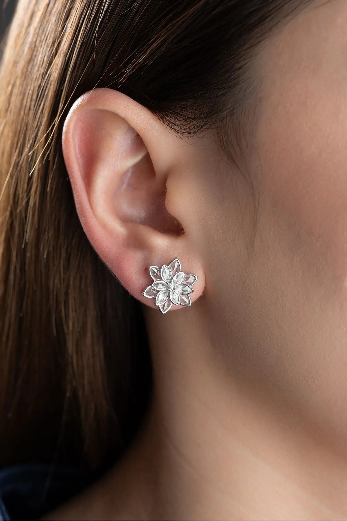 Lotus Stud earrings - 925 Silver & Zirconia