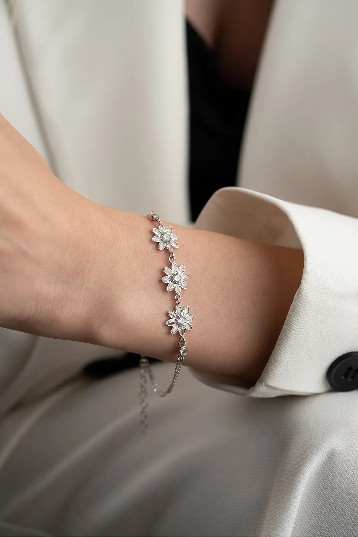 Lotus Glow Bracelet - 925 Silver - Bylydian