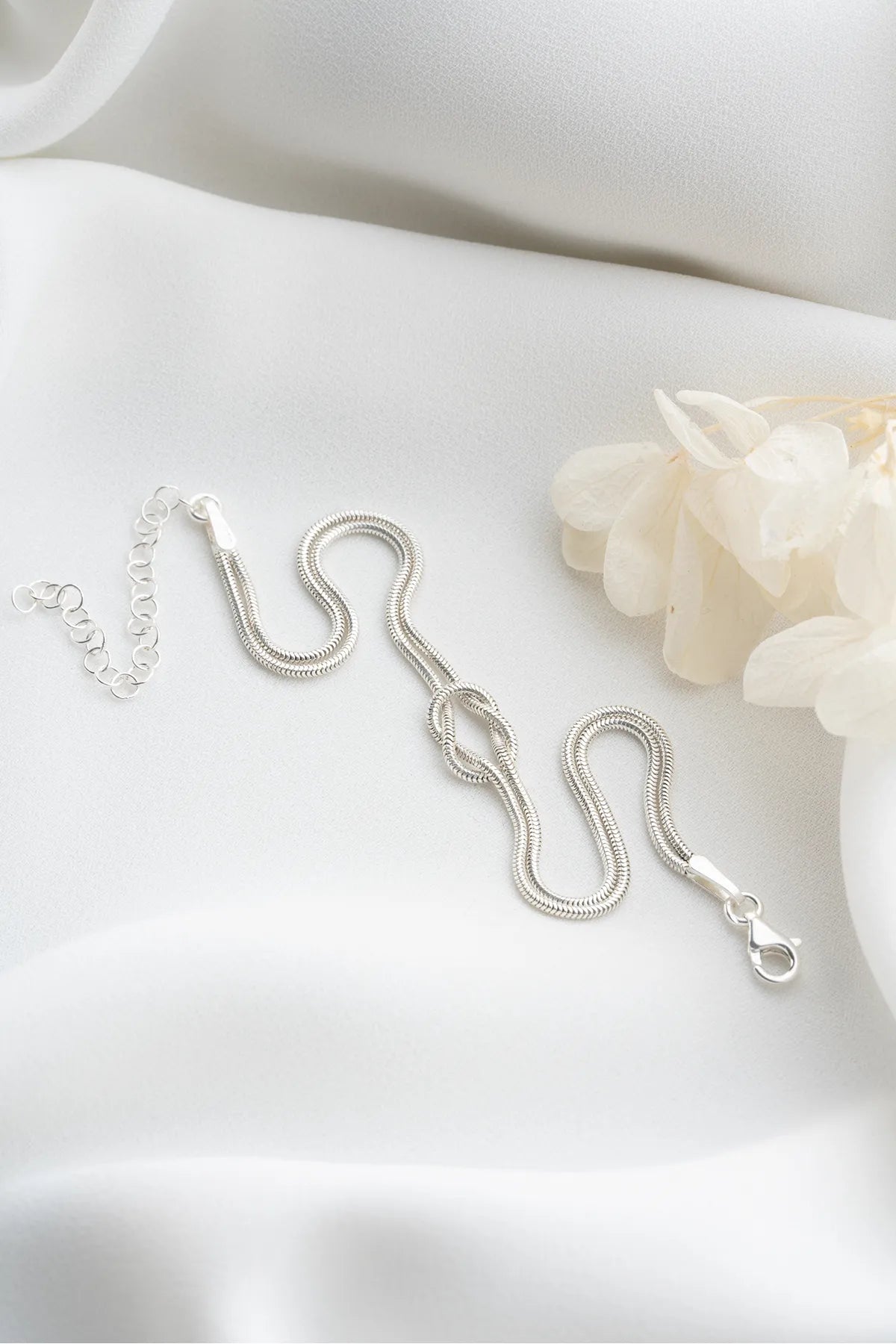 Love Knot Bracelet - 925 Silver
