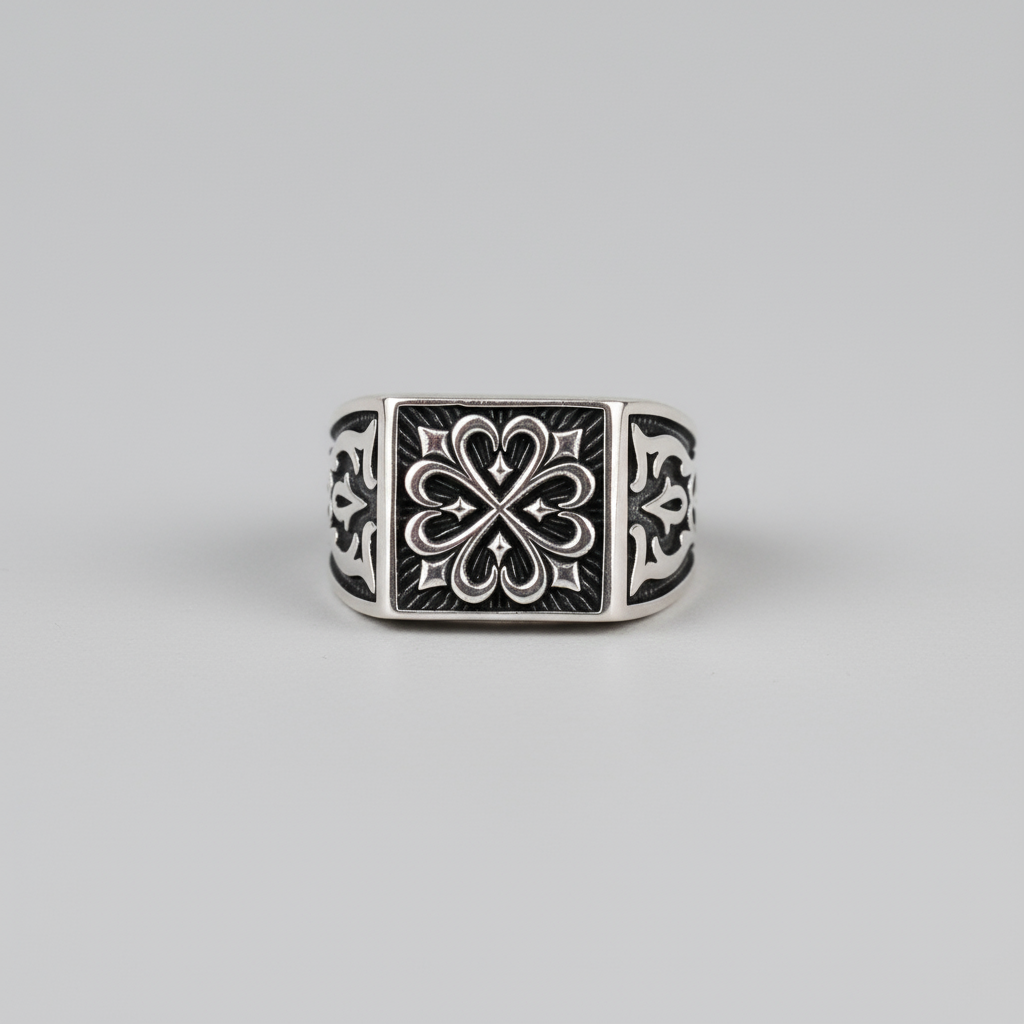 VARQ Herenring met Seltsjoek Motief – 925 Sterling Zilver