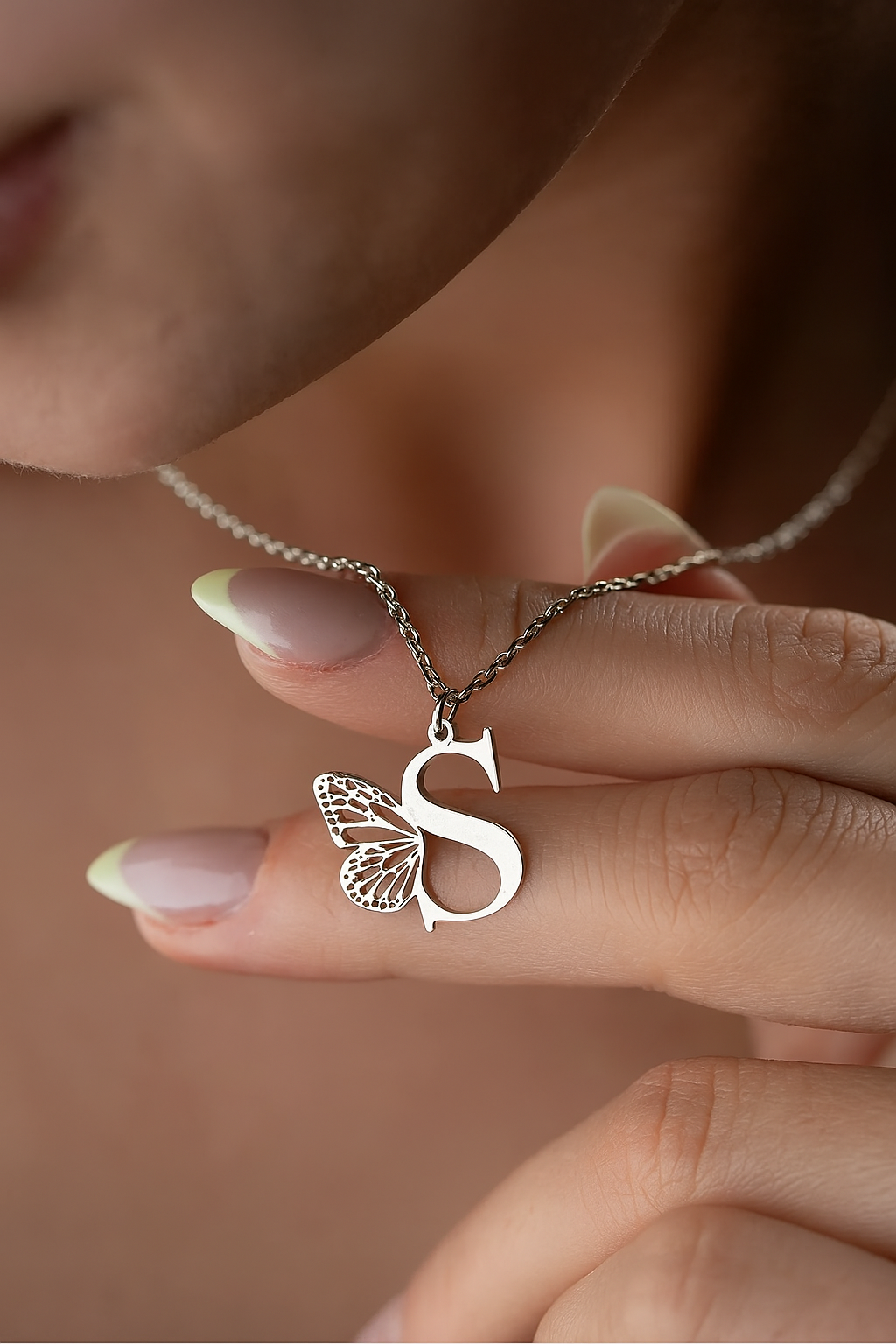 Personalized letter chain with butterfly wing - 925 silver