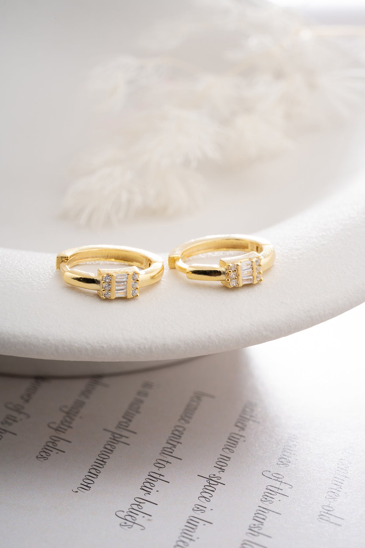 925 Zilveren Hoepeloorbellen met Baguette Steentjes