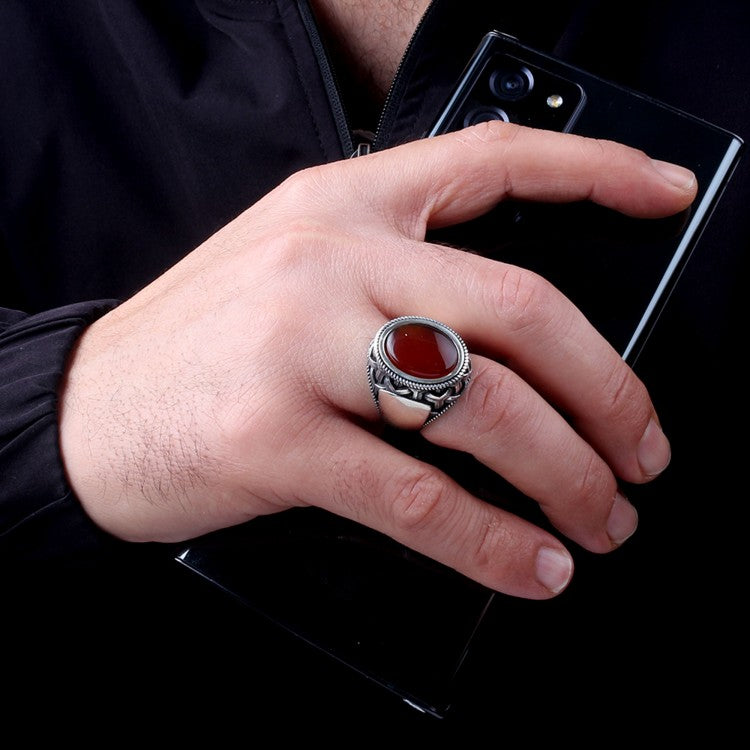 Silver men's ring with agate stone