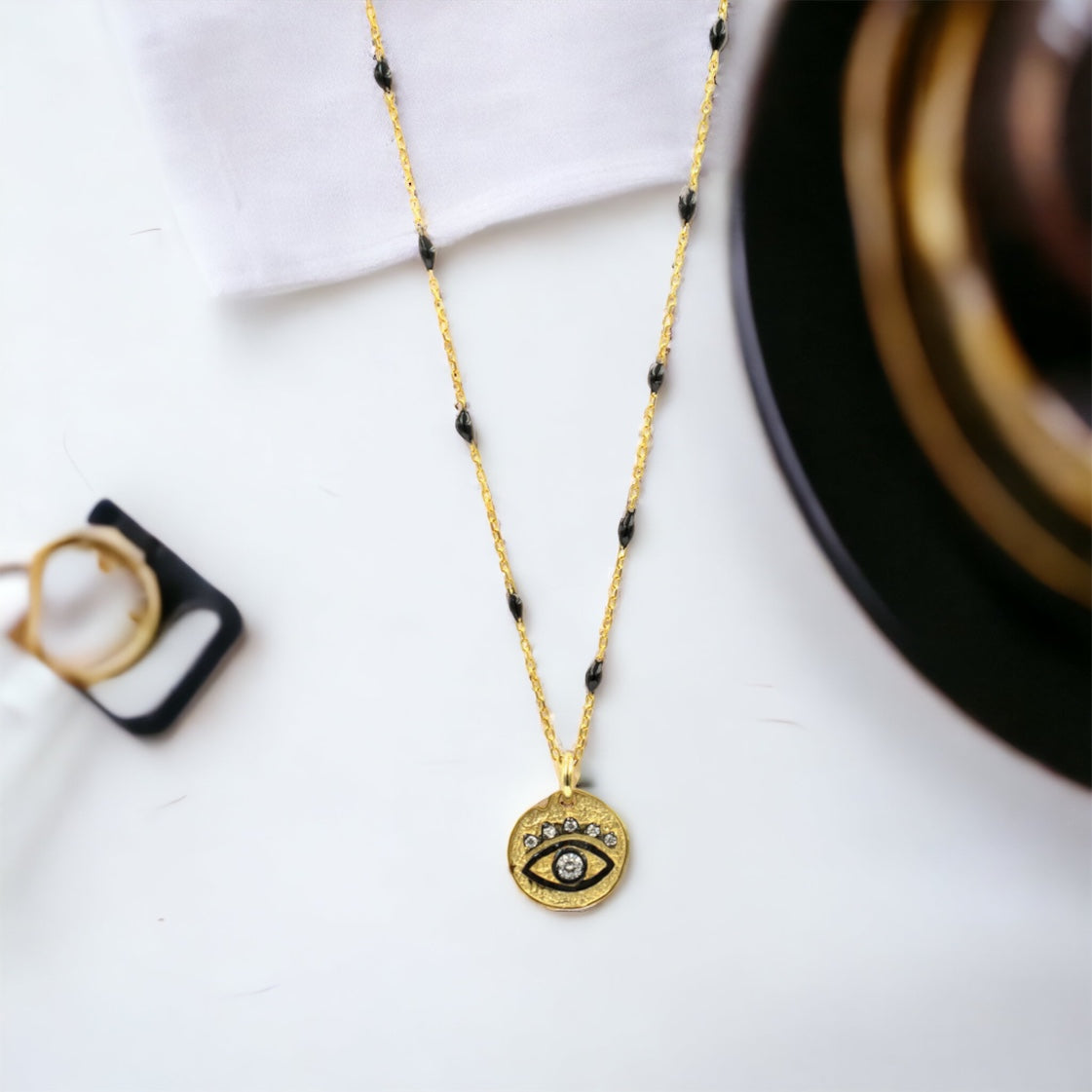 Necklace With Pendant Eye