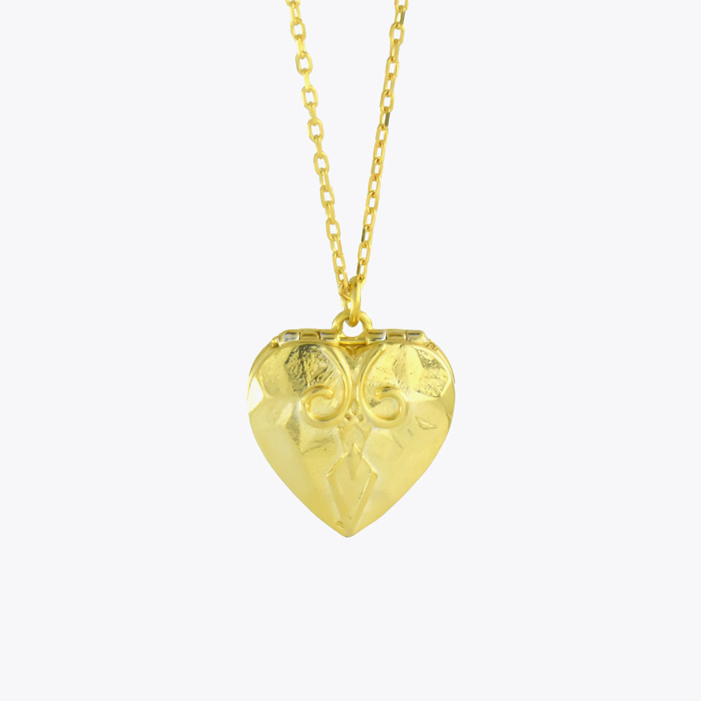 Silver heart necklace pendant