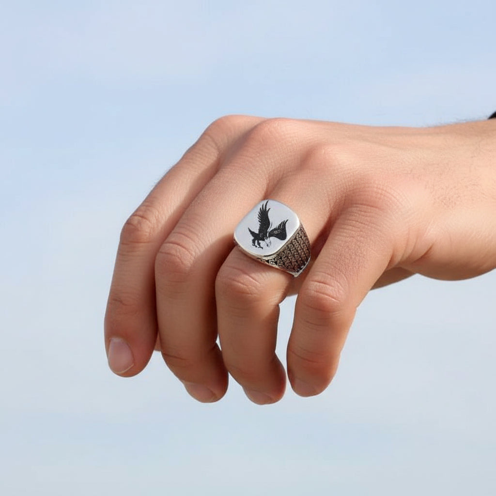 925 Sterling Silver men's ring with eagle motif