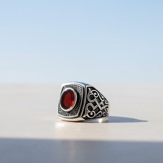 Silver men's ring with agate stone