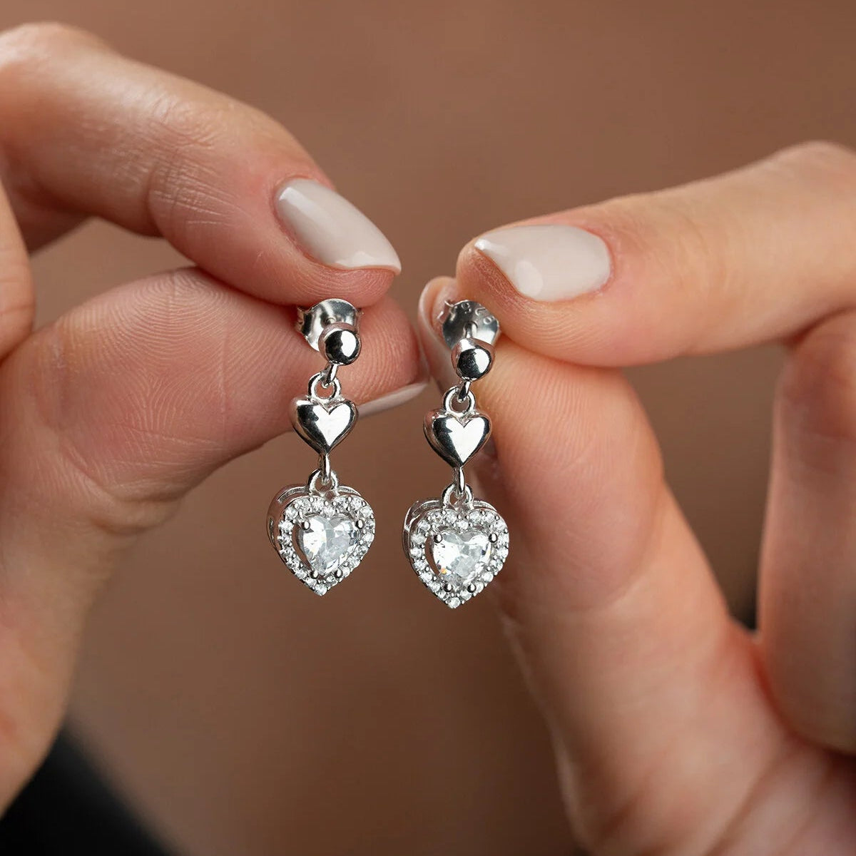 Heart-shaped Earrings with Zirconia – 925 Silver