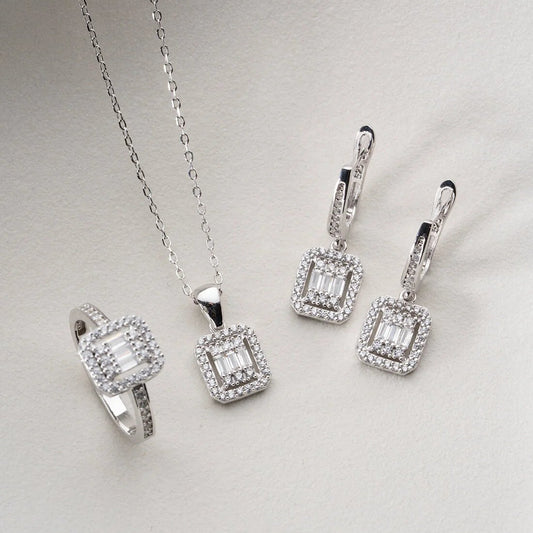 Crystal Époque Silver Set with Baguette Zirconia