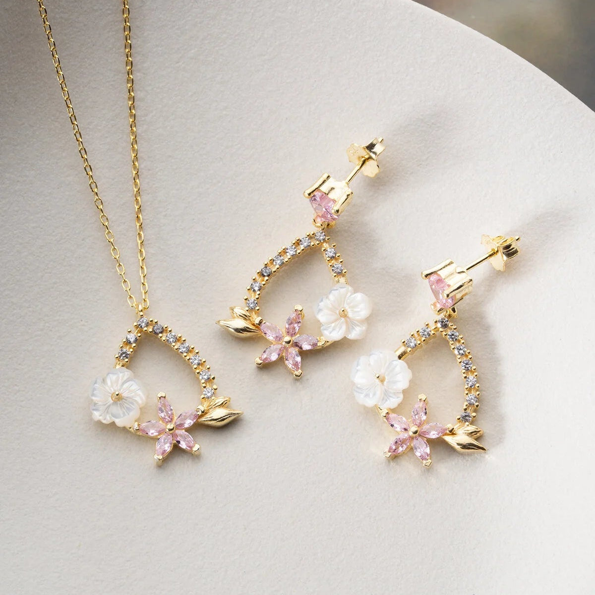 Blossom Aurora Silver Set with Mother Pearl and Pink Stones