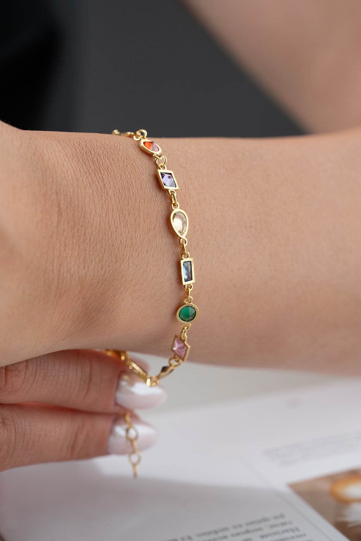 Serenay Multicolored Stone Bracelet - Gilded