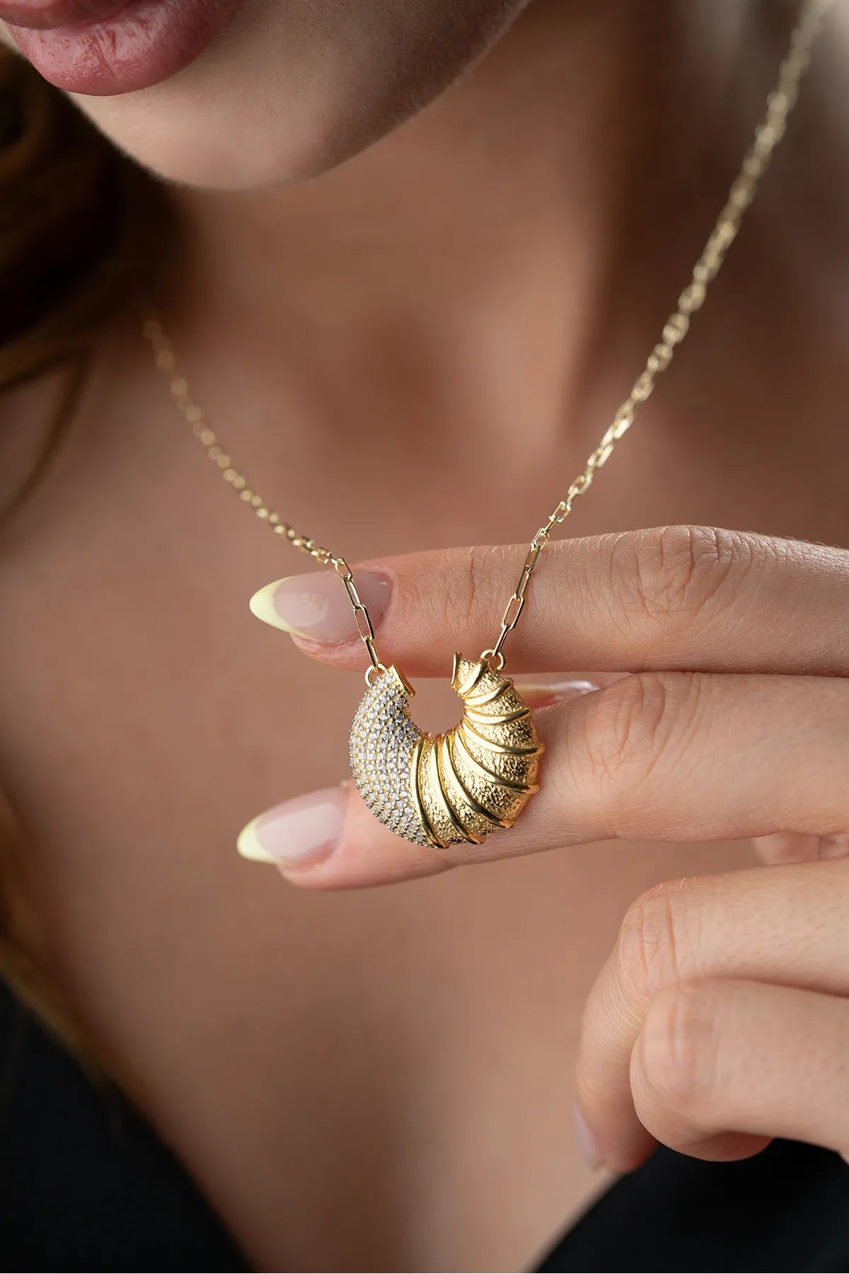 925 Sterling Zilveren Croissant Ketting met Steentjes