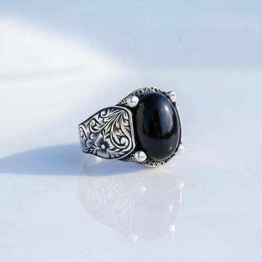 Silver men's ring with Onyx