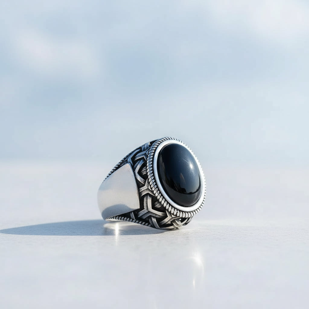 Silver men's ring with Onyx