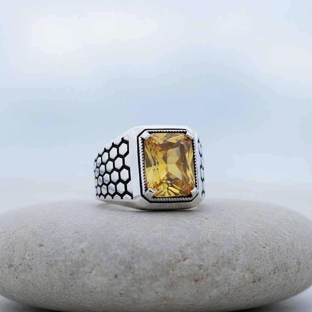 925 Sterling Silver Ring with Yellow Zirconia Stone