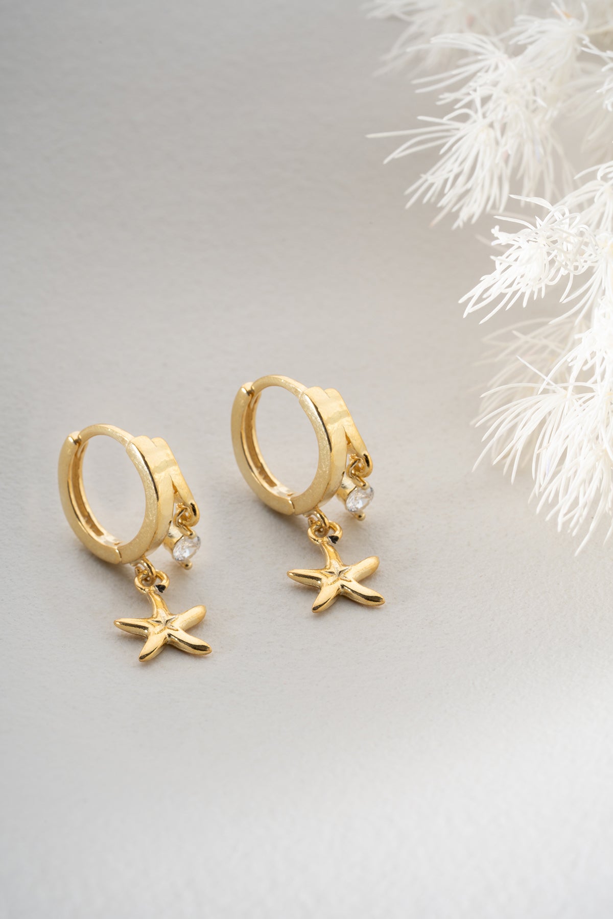 Earrings with Starfish and Zirconia Stone