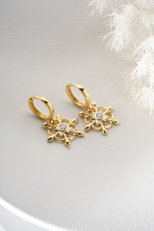 Earrings with Star-shaped Pendant