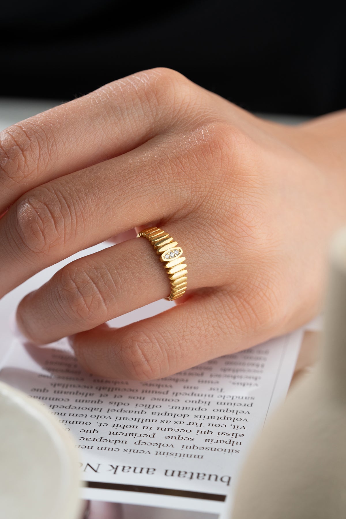 Elegant ring with stone - 925 silver