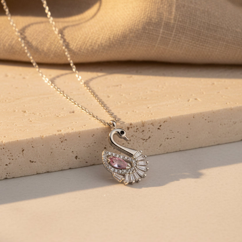 Zwaan Ketting met Roze Zirkonia | 925 Zilver