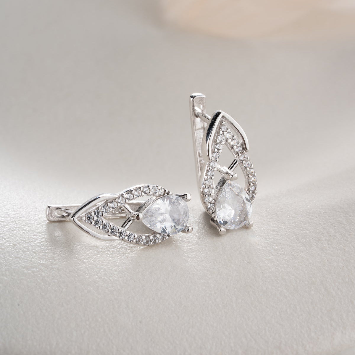 Druppel Oorbellen met Zirkonia | 925 Zilver