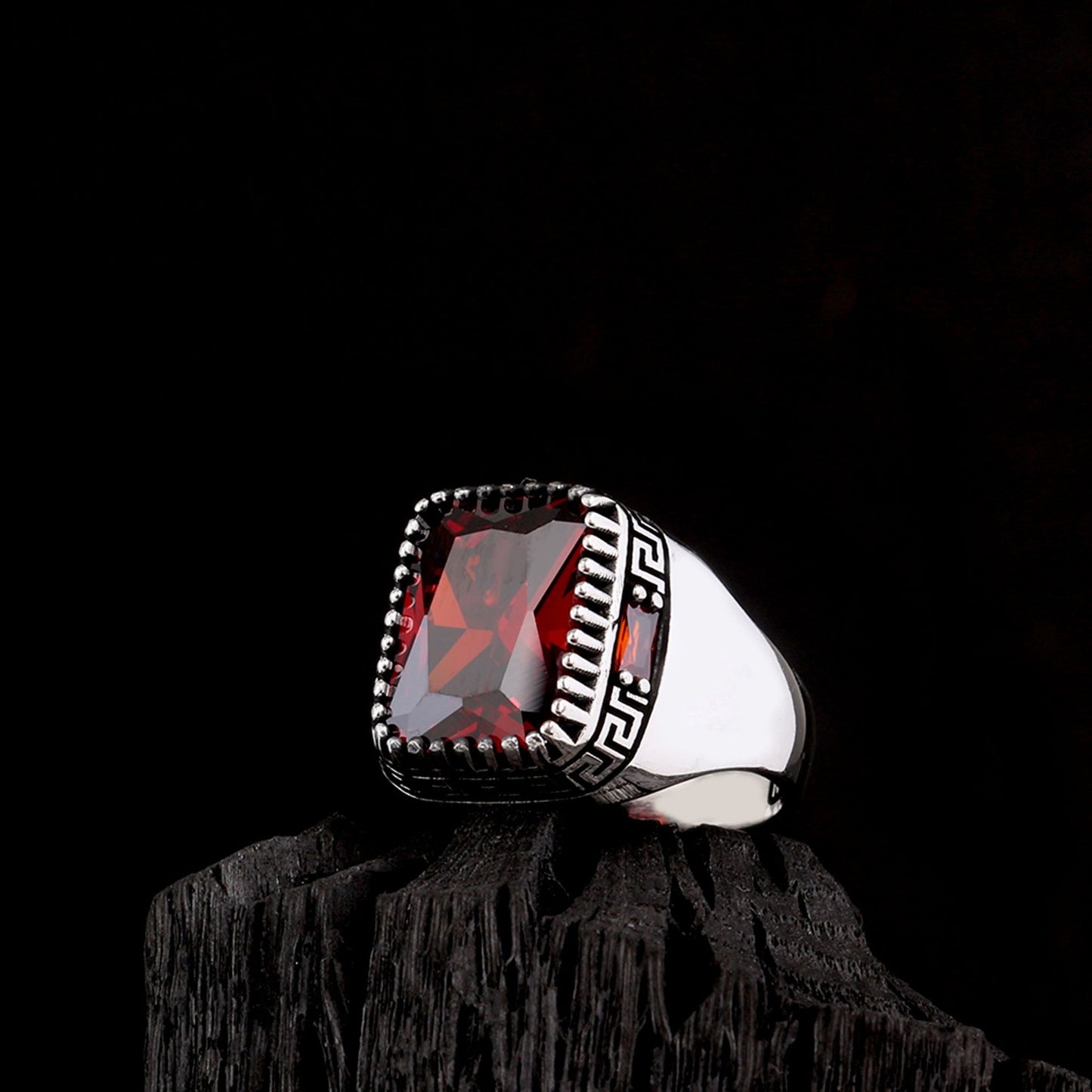 925 Silver Men's Ring With Red Stone