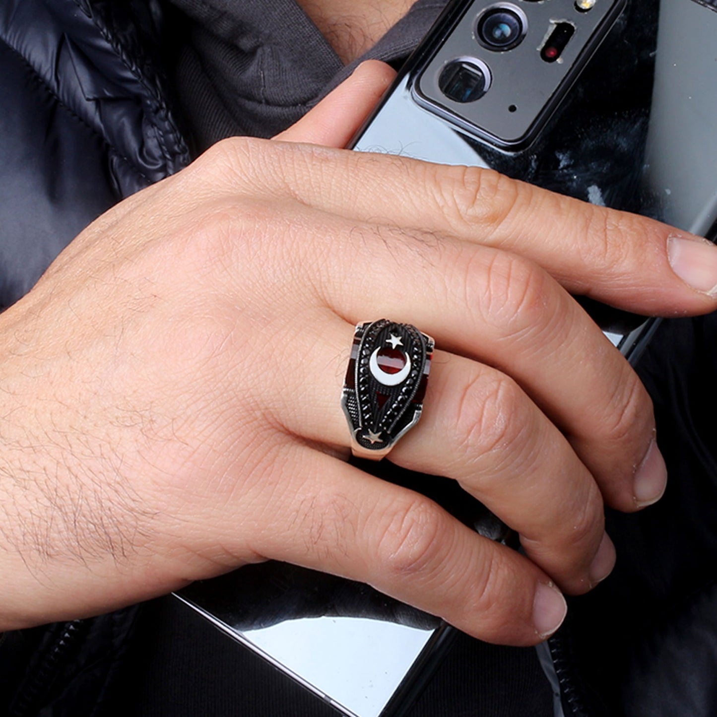 925 Sterling Silver Ring with Red Stone and Moon and Star Motif