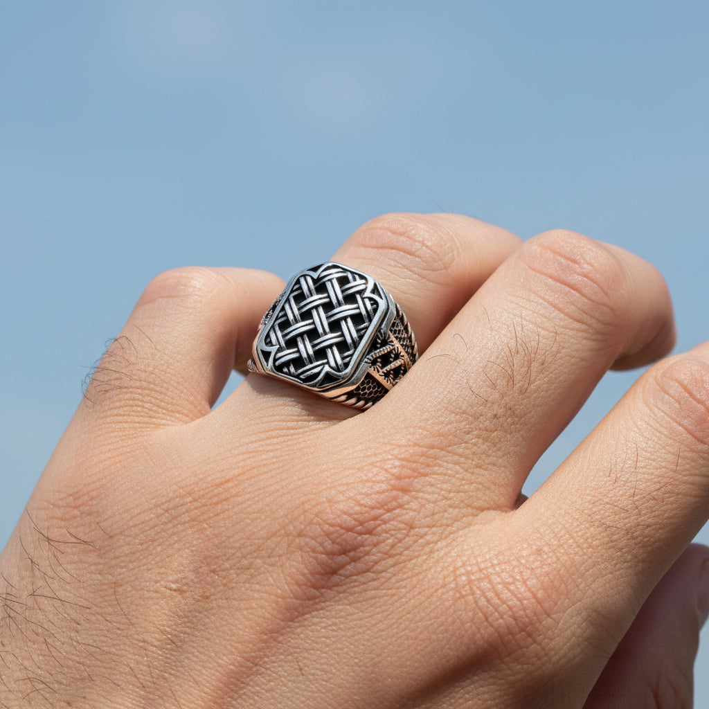 Signet Ring 925 Sterling Silver ORTBL189