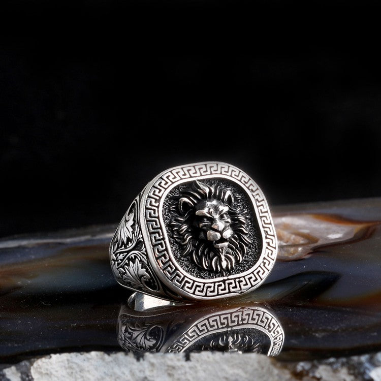 925 Sterling Silver Ring with Lion Head Design