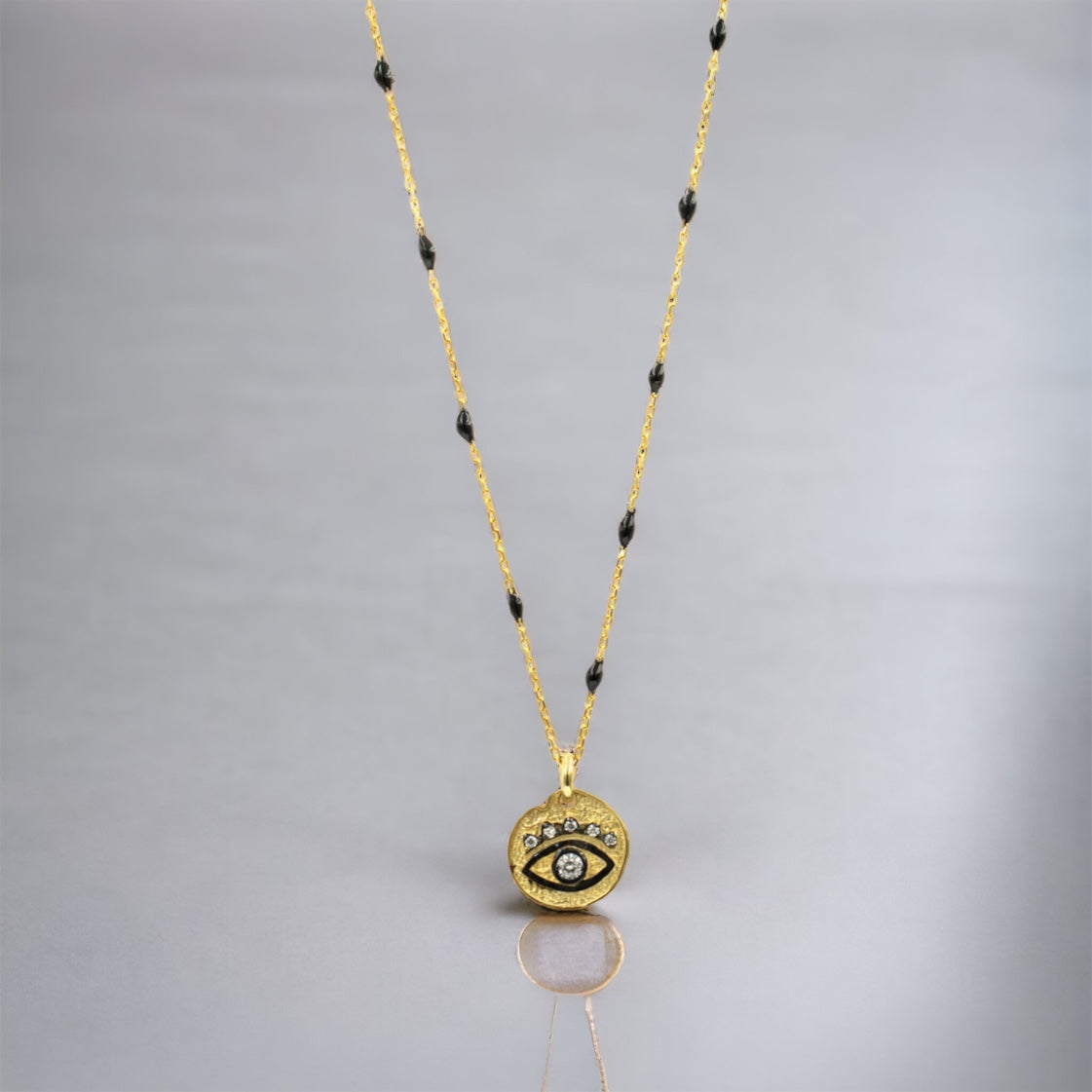 Necklace With Pendant Eye