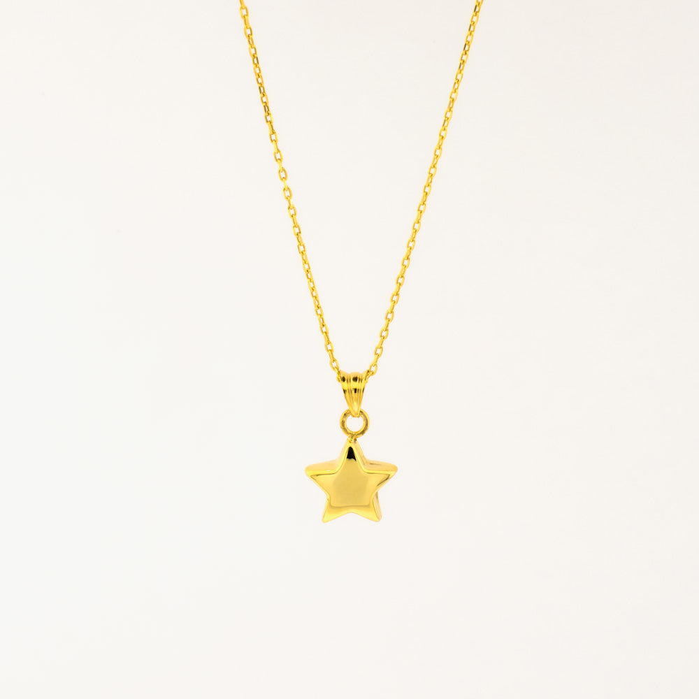 Silver necklace with star pendant