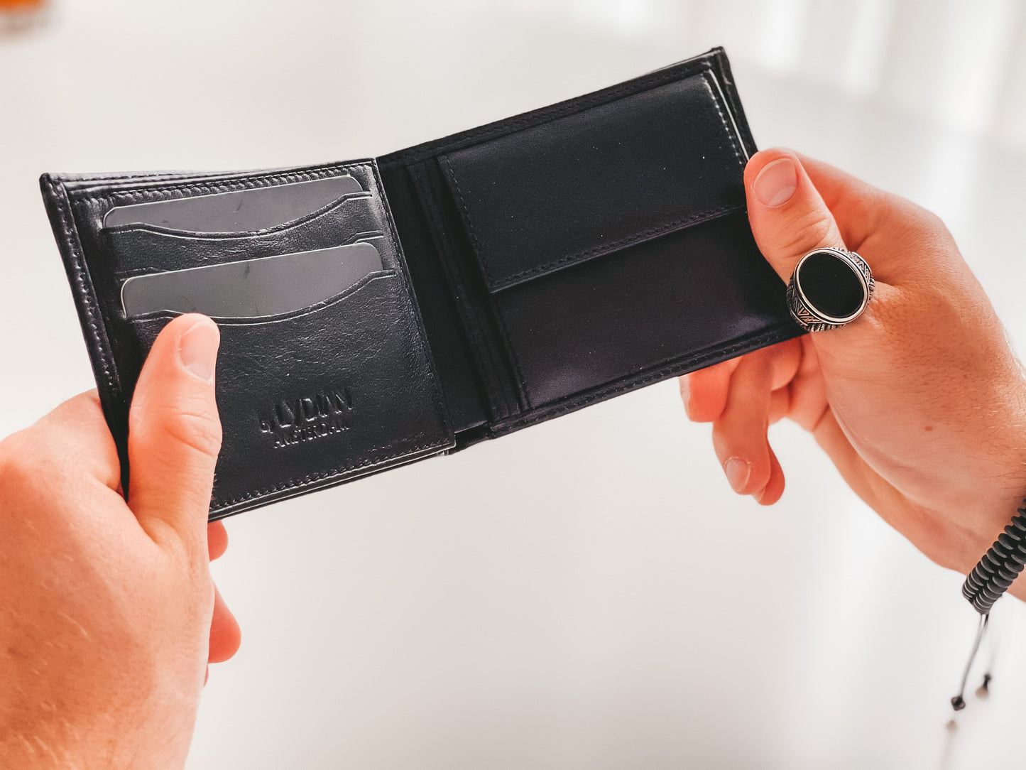 Engraving black leather wallet - 1155 Z