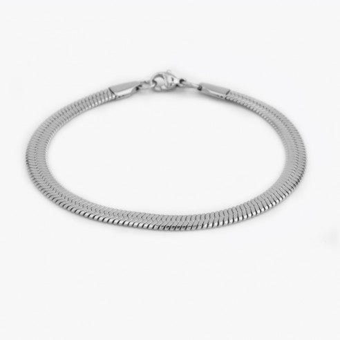 Flat link bracelet
